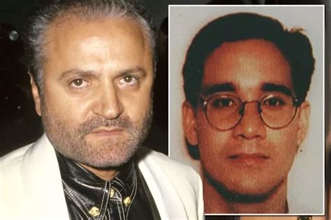 how did gianni versace died|where is andrew cunanan buried.